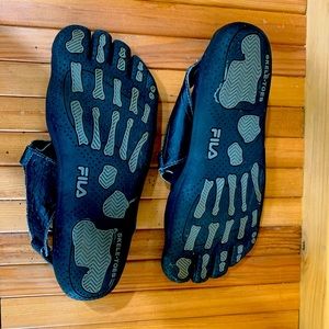 Fila Skele-Toes Mens Size 10 Slide Running Shoes 1PK000EX-001 Water Barefoot